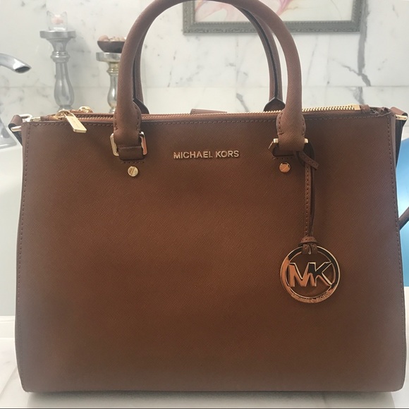 Michael Kors Handbags - Michael Kors Large Leather Tote